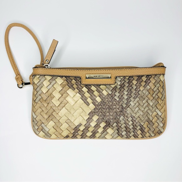 NINE WEST Woven Leather Wristlet Tan Wallet Coins Cards Money Bag Zip Gold Logo - Picture 1 of 6